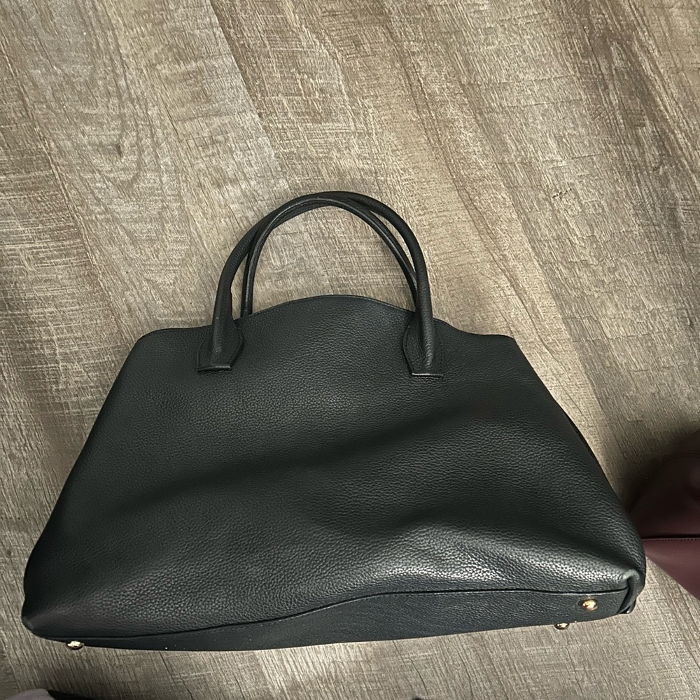 Iacucci Italian leather shoulder bag